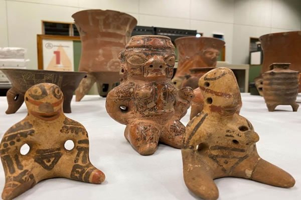 US Customs Returns Smuggled Costa Rican Antiquities